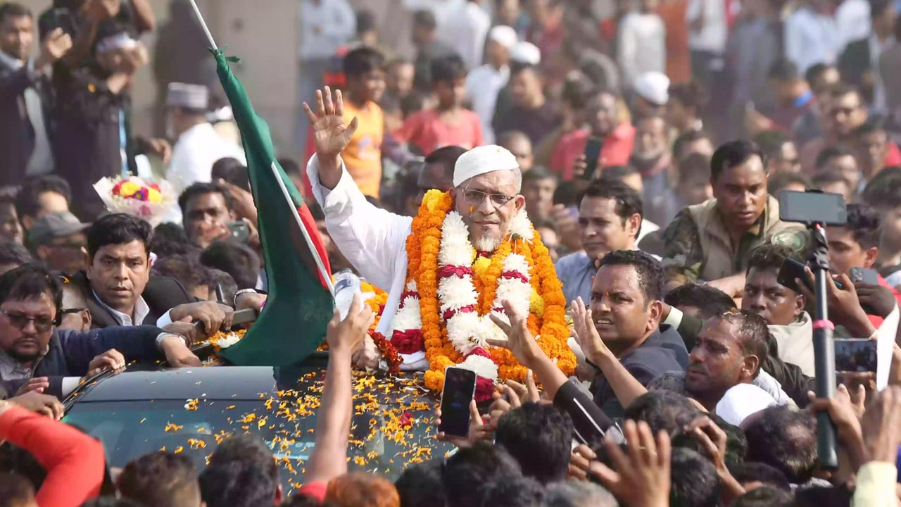 ১৭ বছর পর মুক্ত বাতাসে বিএনপি নেতা বাবর