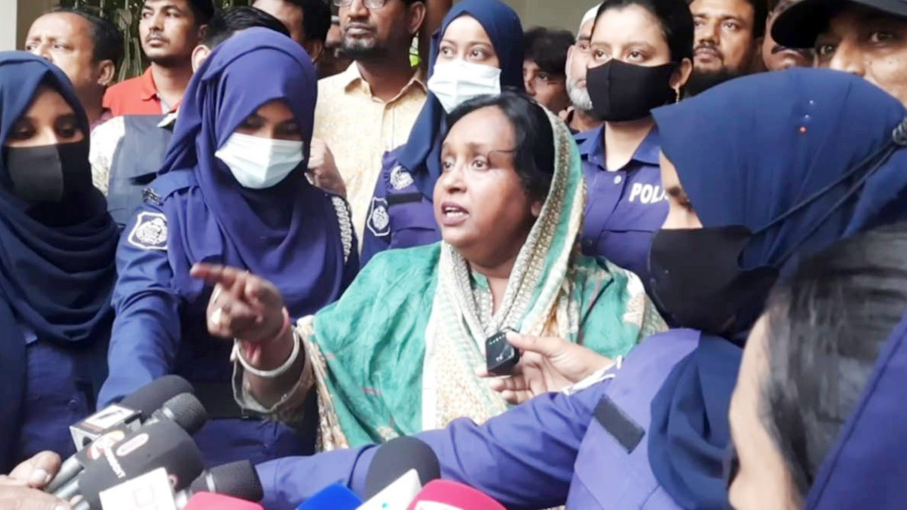 সেলিনা হায়াৎ আইভীকে কারাগারে পাঠানোর আদেশ