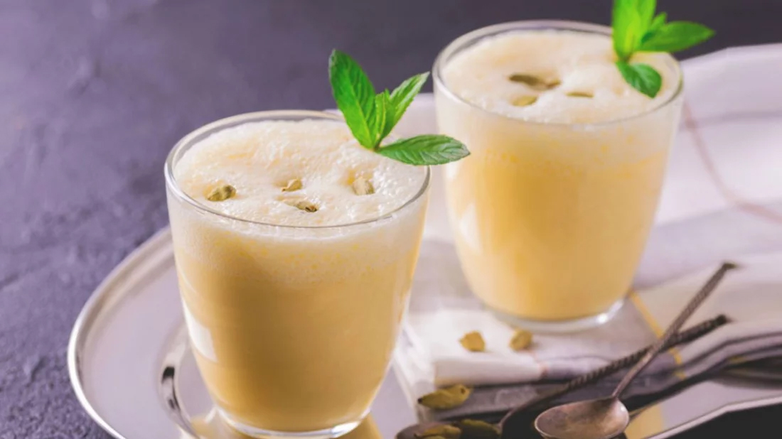 রোজায় পানিশূন্যতা দূর করবে ঠান্ডা লাচ্ছি