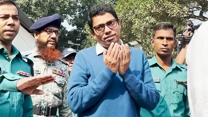 পলকের মেরুদণ্ডের হাড় ভাঙেনি, ধরা পড়েছে ডিস্কজনিত সমস্যা