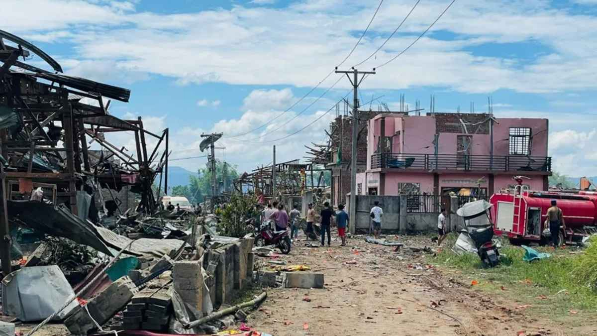 মিয়ানমারের বিদ্রোহীদের নিয়ন্ত্রিত গ্রামে ভয়াবহ বিস্ফোরণ, নিহত ৫৫