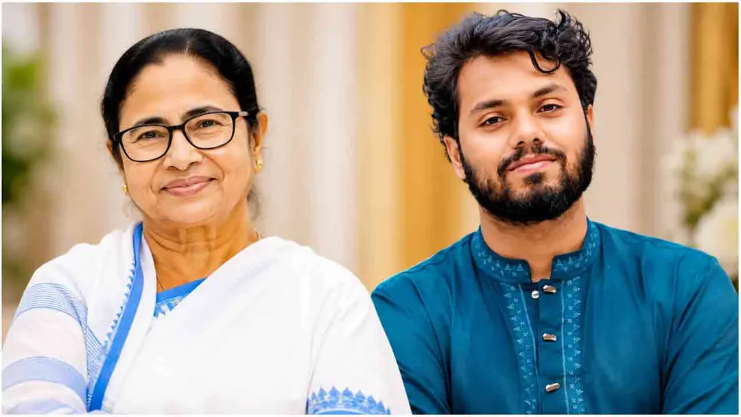 হাদি হত্যাকাণ্ড নিয়ে মন্তব্যের জেরে মমতার বিরুদ্ধে থানায় অভিযোগ