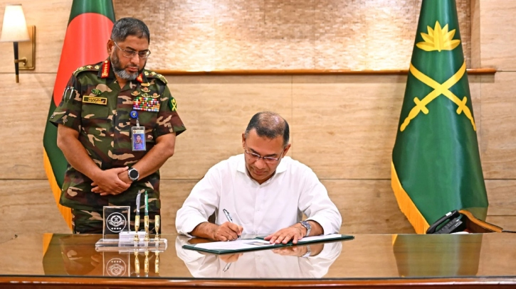 আধুনিক ও প্রযুক্তিনির্ভর সেনাবাহিনী গড়তে সরকার বদ্ধপরিকর: প্রধানমন্ত্রী